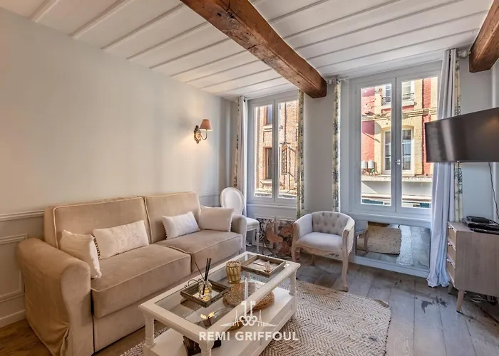 Appartamento Dolphin View - 1st Floor - Charming Comfortable Flat On The Port